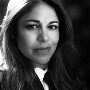 Insegnante d’inglese madrelingua, con più di 20 di esperienza.